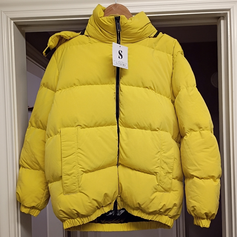 Add Down Puffer Jacket Men's Size XS Oversized Yellow Down Coat New